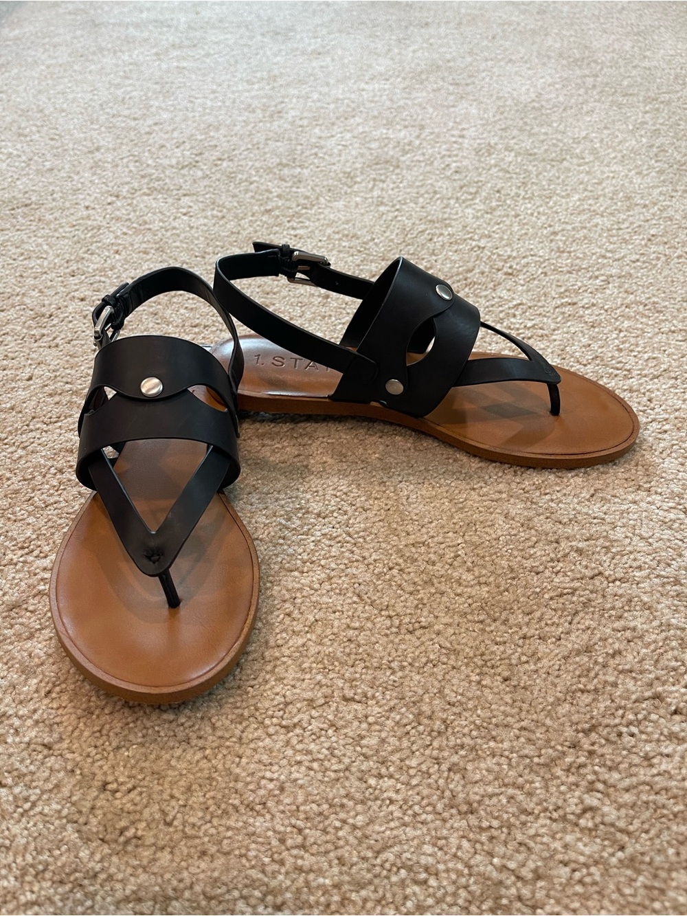 1.STATE Black Leather Toe-Loop Sandals